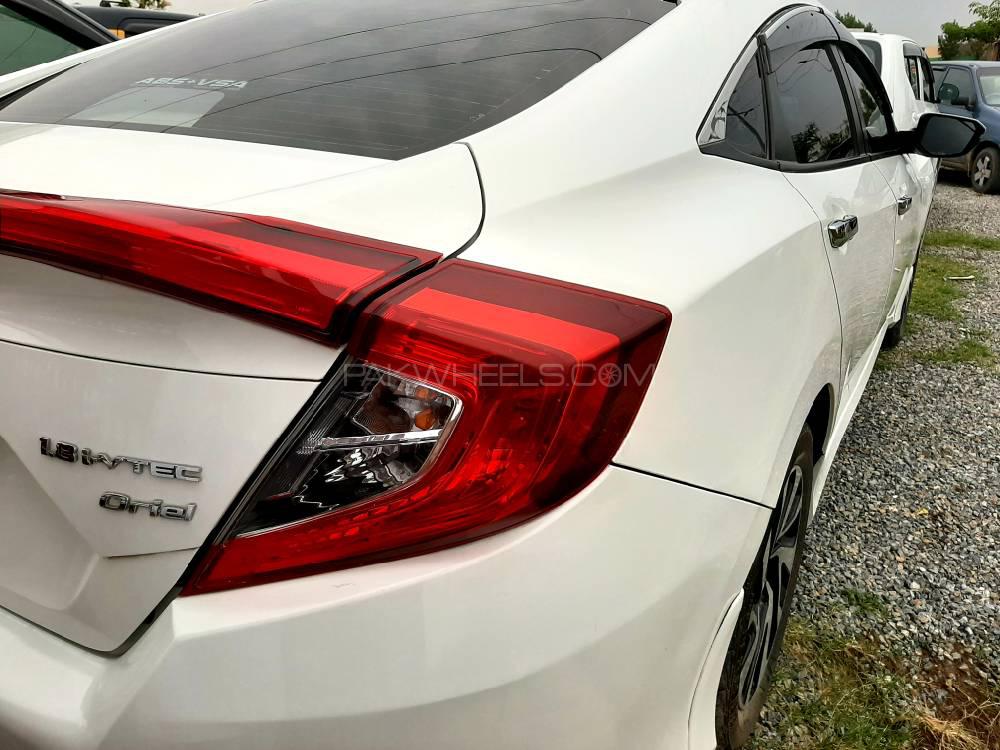 Honda Civic 2017 for Sale in Peshawar Honda Civic 2017 for Sale in Peshawar Image-3
