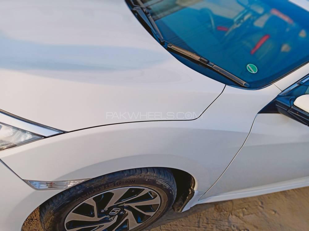 Honda Civic 2018 for Sale in Mandi bahauddin Honda Civic 2018 for Sale in Mandi bahauddin Image-5