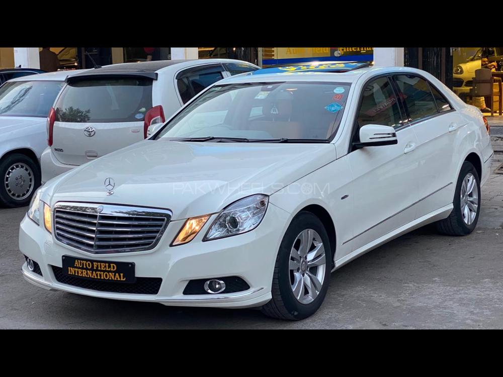 Mercedes Benz E Class 2010 for Sale in Islamabad Image-1