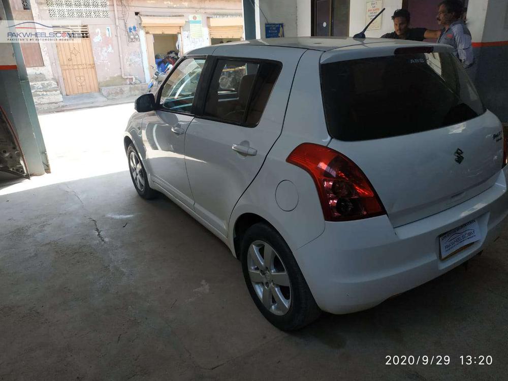 سوزوکی سوئفٹ 2016 for Sale in کراچی سوزوکی سوئفٹ 2016 for Sale in کراچی Image-10