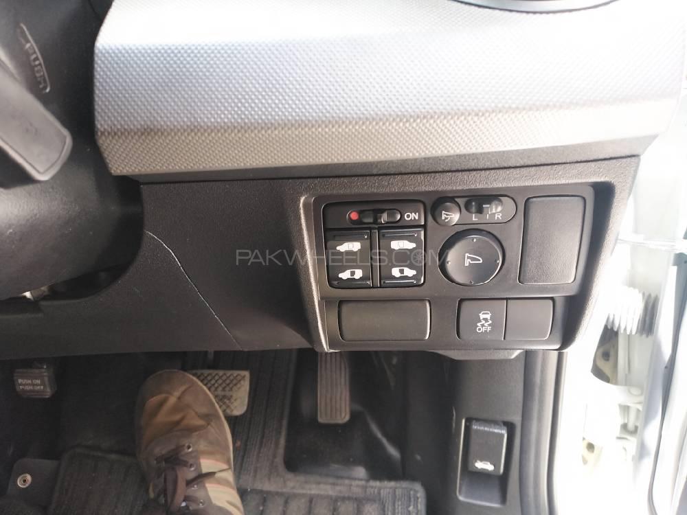 Honda Freed 2014 for Sale in Hyderabad Honda Freed 2014 for Sale in Hyderabad Image-7