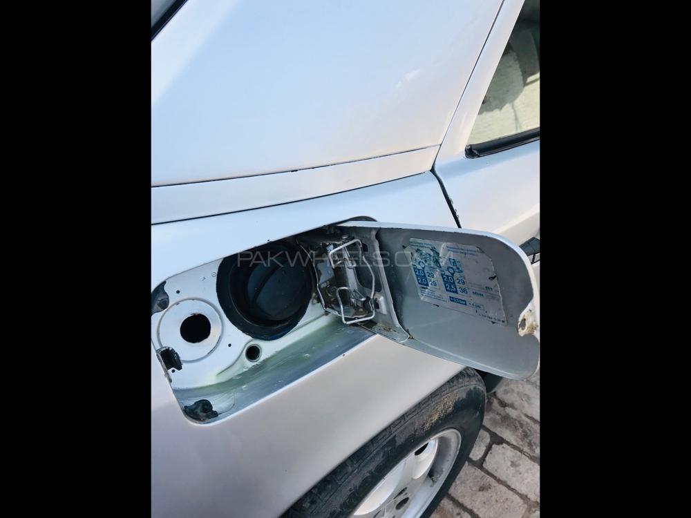 Mercedes Benz E Class 1986 for Sale in Peshawar Mercedes Benz E Class 1986 for Sale in Peshawar Image-11