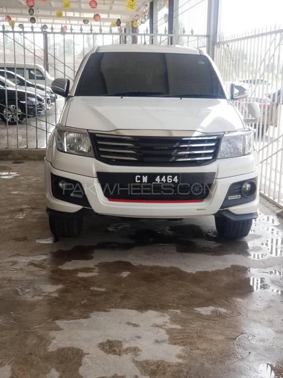 Toyota Hilux 2016 for Sale in Peshawar Image-1