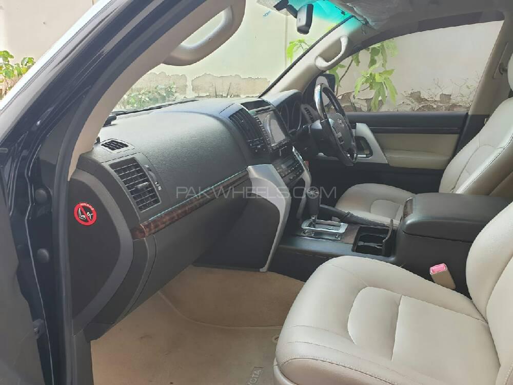 ٹویوٹا لینڈ کروزر 2010 for Sale in کراچی ٹویوٹا لینڈ کروزر 2010 for Sale in کراچی Image-8