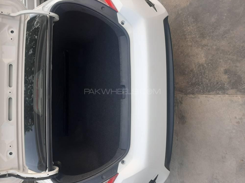Honda Civic 2019 for Sale in Peshawar Honda Civic 2019 for Sale in Peshawar Image-9