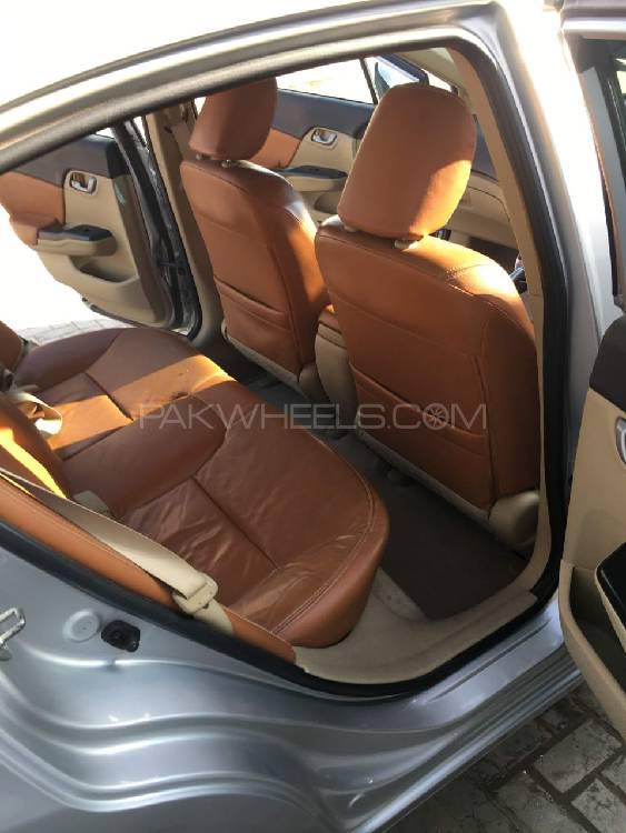 Honda Civic 2016 for Sale in Hyderabad Honda Civic 2016 for Sale in Hyderabad Image-8