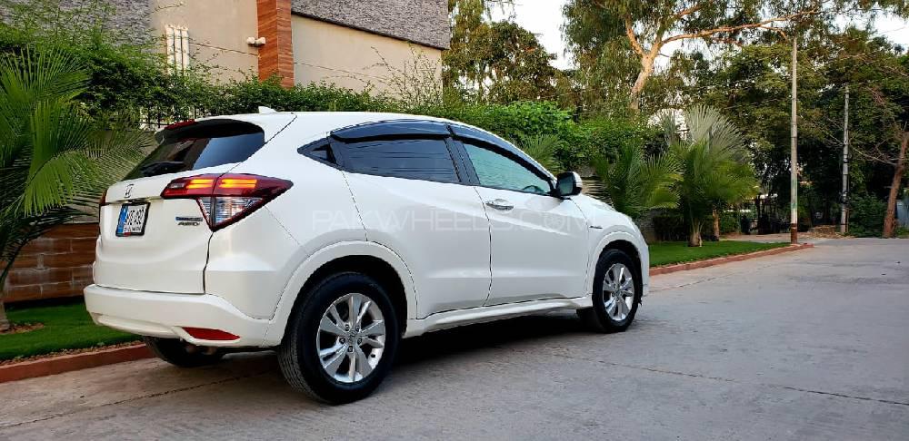 Honda Vezel 2014 for Sale in Faisalabad Honda Vezel 2014 for Sale in Faisalabad Image-7