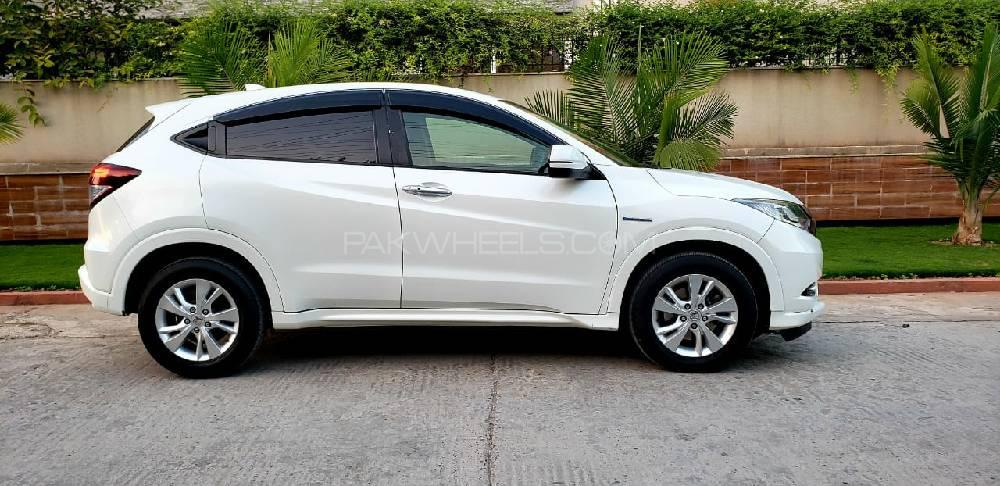 Honda Vezel 2014 for Sale in Faisalabad Honda Vezel 2014 for Sale in Faisalabad Image-15
