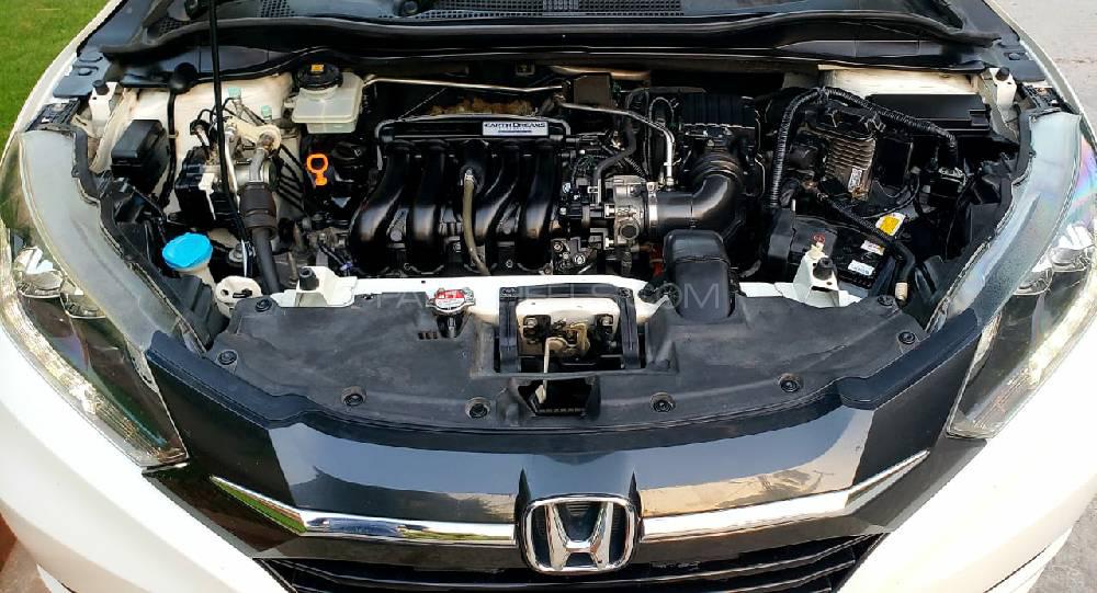 Honda Vezel 2014 for Sale in Faisalabad Honda Vezel 2014 for Sale in Faisalabad Image-8