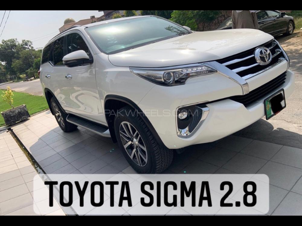 Toyota Fortuner 2018 for Sale in Lahore Image-1
