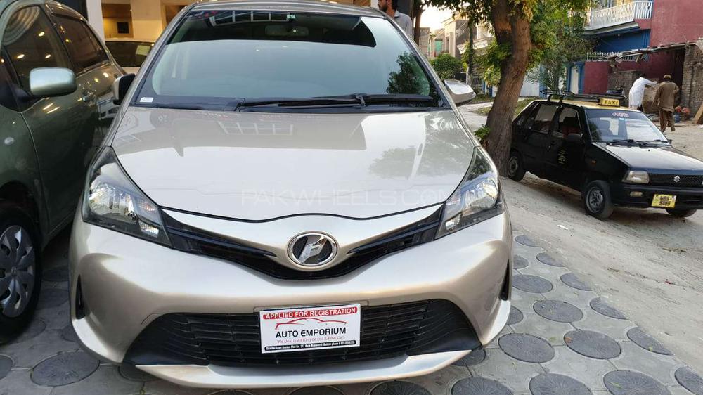 Toyota Vitz 2014 for Sale in Islamabad Image-1