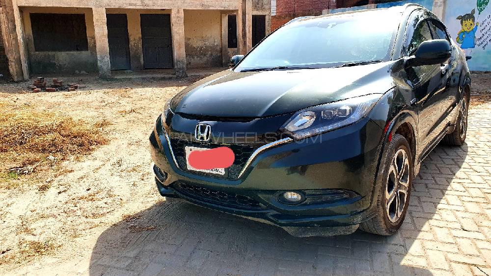 Honda Vezel 2014 for Sale in Multan Honda Vezel 2014 for Sale in Multan Image-2