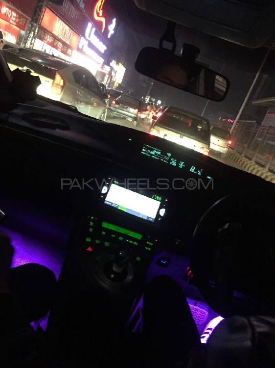 Toyota Prius 2014 for Sale in Peshawar Toyota Prius 2014 for Sale in Peshawar Image-10