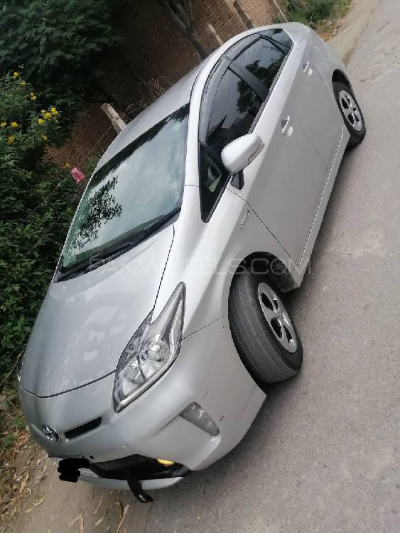 Toyota Prius 2014 for Sale in Peshawar Image-1
