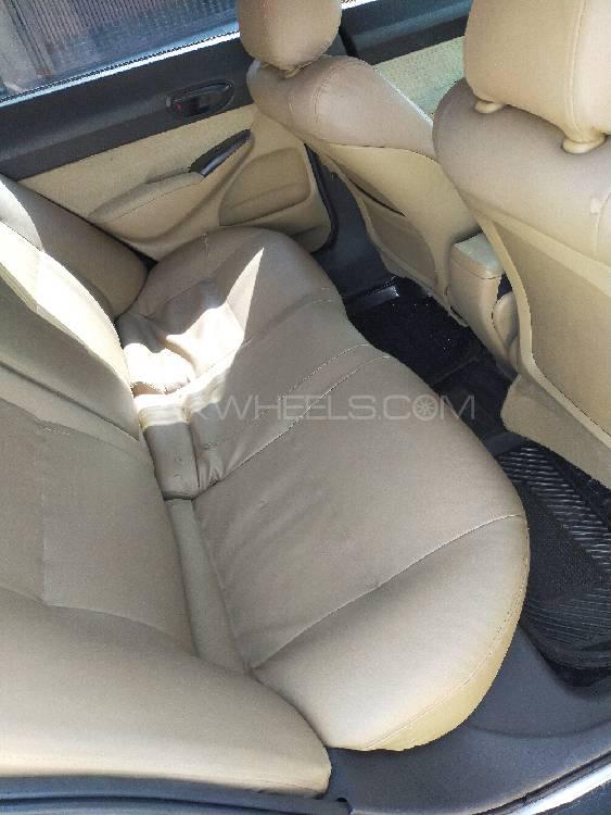 Honda Civic 2007 for Sale in Gujranwala Honda Civic 2007 for Sale in Gujranwala Image-12