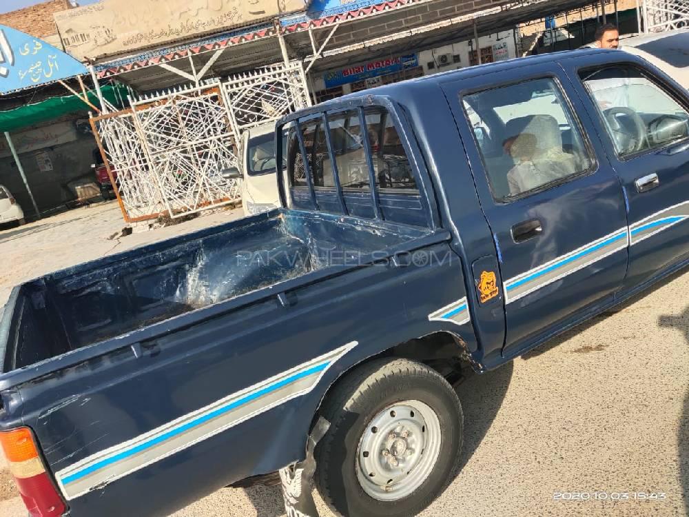 Toyota Pickup 1992 for Sale in Peshawar Toyota Pickup 1992 for Sale in Peshawar Image-4