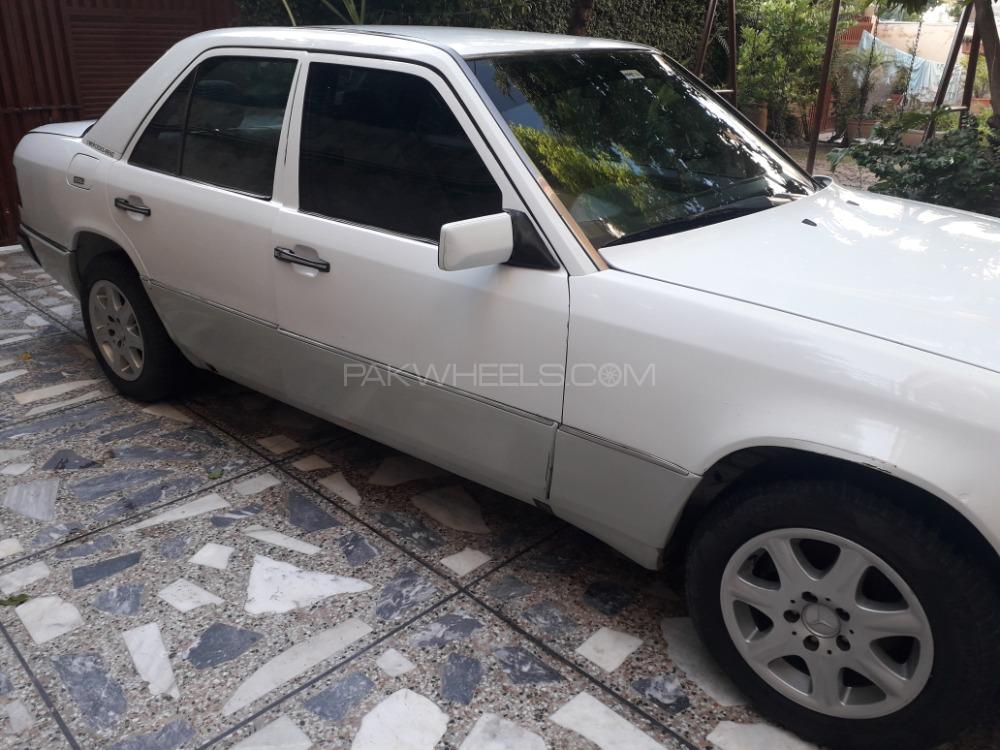 Mercedes Benz 200 D 1990 for Sale in Rawalpindi Mercedes Benz 200 D 1990 for Sale in Rawalpindi Image-15