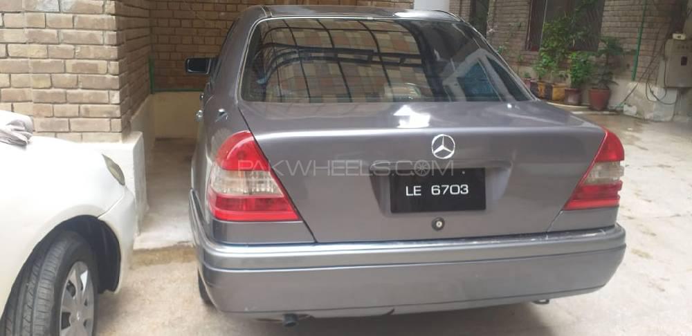 Mercedes Benz Other 1997 for Sale in Peshawar Mercedes Benz Other 1997 for Sale in Peshawar Image-7