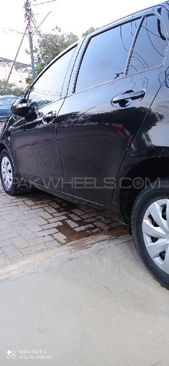 Toyota Vitz 2009 for Sale in Karachi Image-1