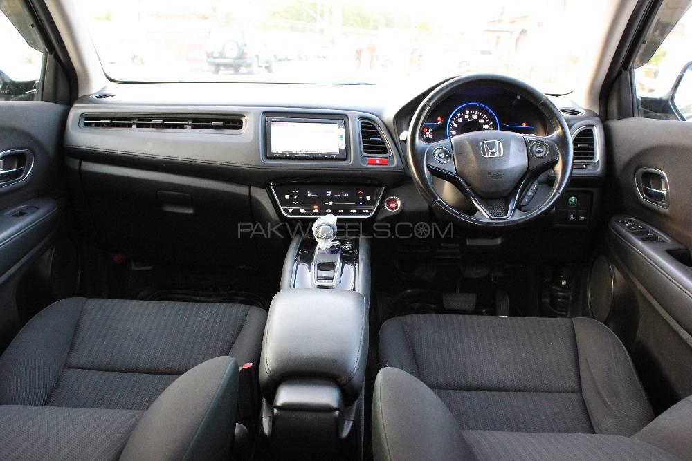 Honda Vezel 2014 for Sale in Rawalpindi Honda Vezel 2014 for Sale in Rawalpindi Image-12