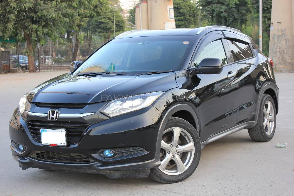 Honda Vezel 2014 for Sale in Rawalpindi Honda Vezel 2014 for Sale in Rawalpindi Image-16