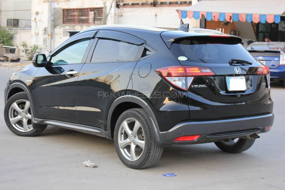 Honda Vezel 2014 for Sale in Rawalpindi Honda Vezel 2014 for Sale in Rawalpindi Image-18