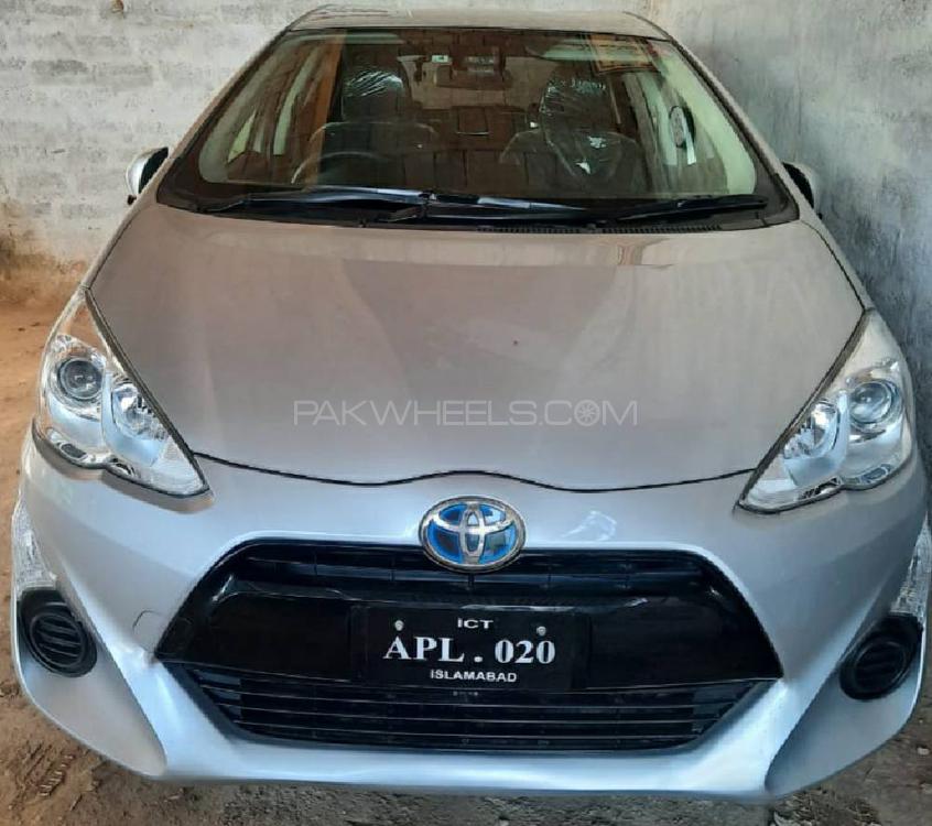 Toyota Aqua 2017 for Sale in Mardan Image-1