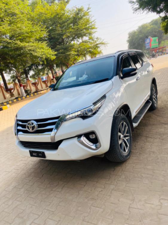Toyota Fortuner 2018 for Sale in Mandi bahauddin Image-1
