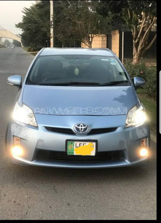 Toyota Prius 2015 for Sale in Sialkot Image-1