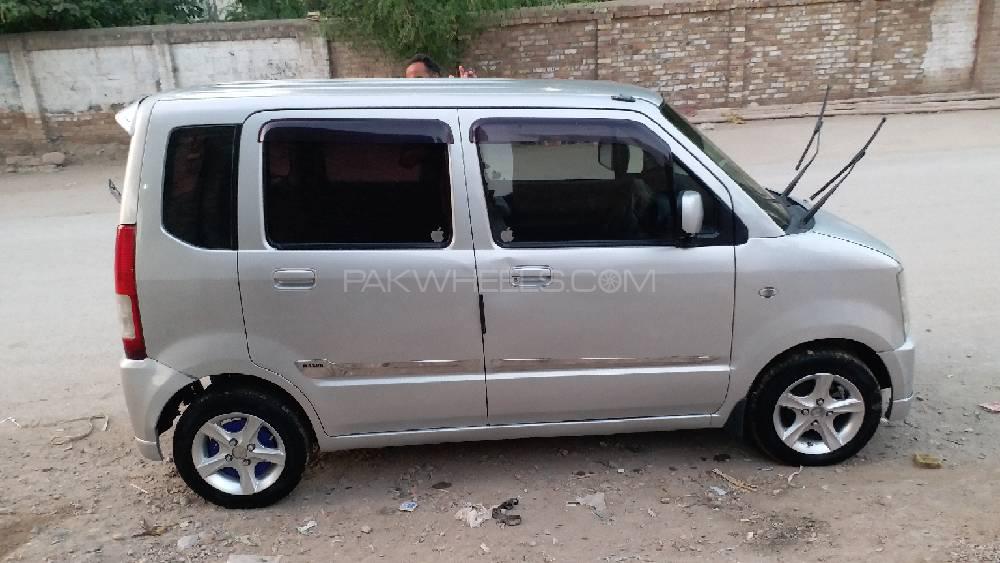 Mazda Azwagon 2006 for Sale in Peshawar Mazda Azwagon 2006 for Sale in Peshawar Image-2