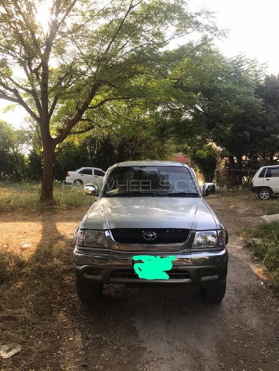 Toyota Hilux 2004 for Sale in Islamabad Image-1