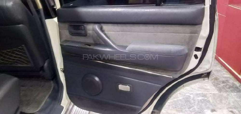 Toyota Land Cruiser 1994 for Sale in Sargodha Toyota Land Cruiser 1994 for Sale in Sargodha Image-6