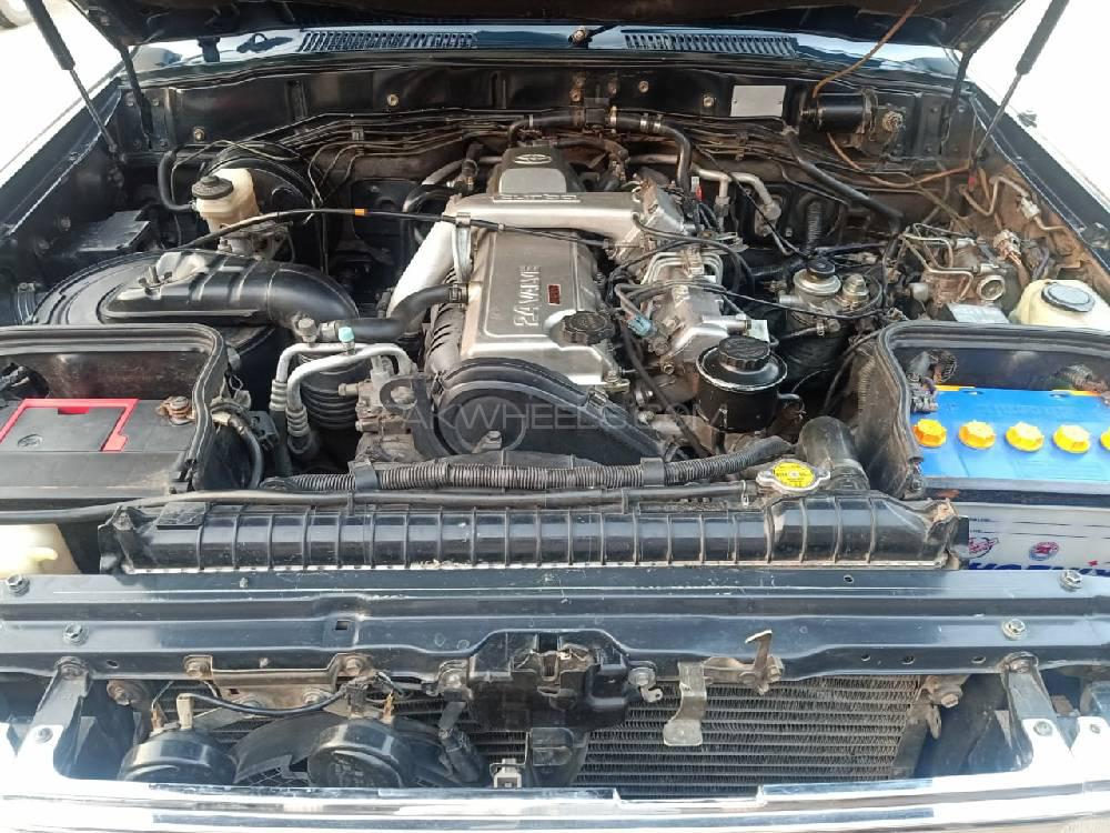 Toyota Land Cruiser 1994 for Sale in Sargodha Toyota Land Cruiser 1994 for Sale in Sargodha Image-12