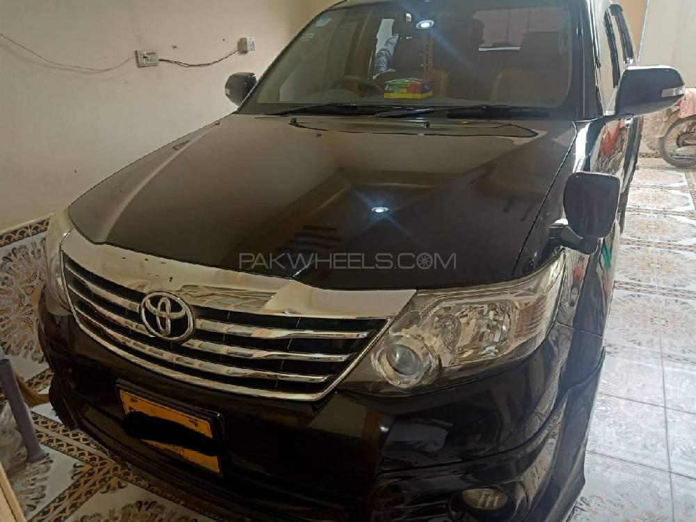 Toyota Fortuner 2013 for Sale in Karachi Image-1