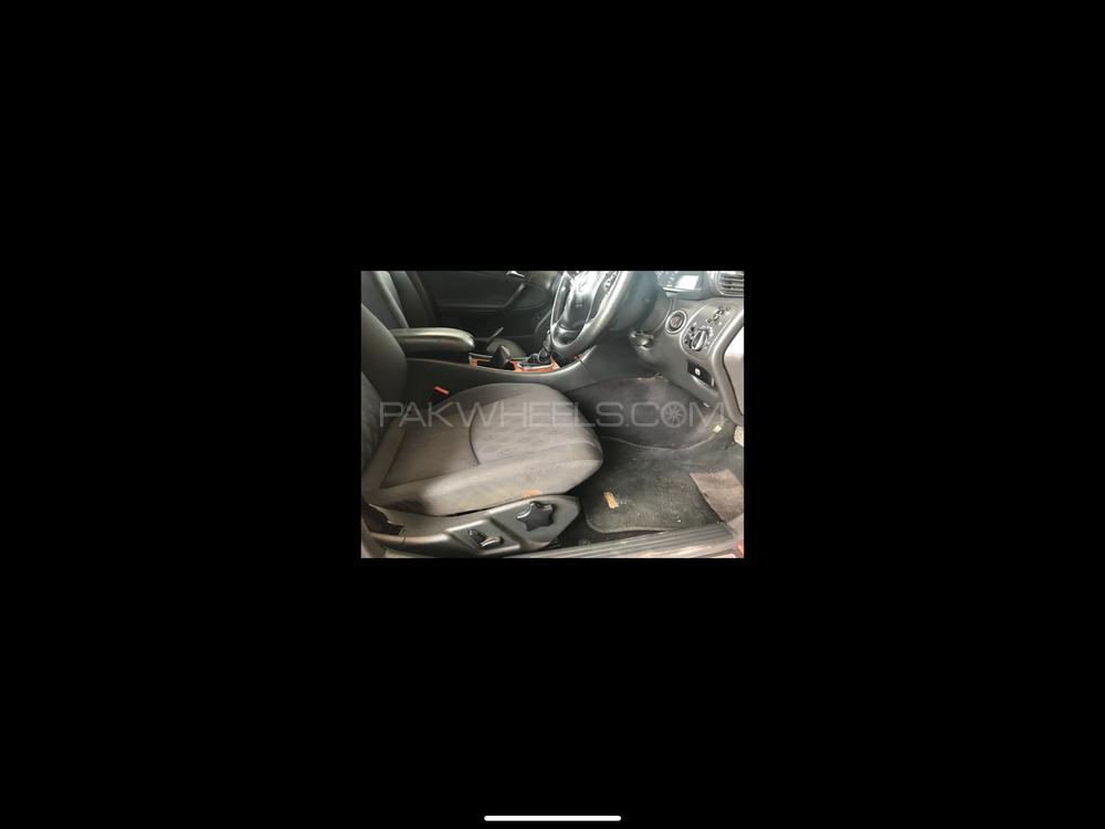 Mercedes Benz C Class 2002 for Sale in Peshawar Mercedes Benz C Class 2002 for Sale in Peshawar Image-14