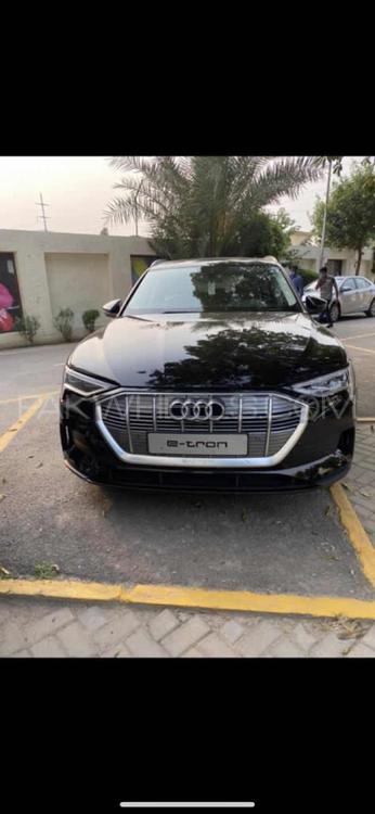 Audi e-tron - 2019 etron Image-1
