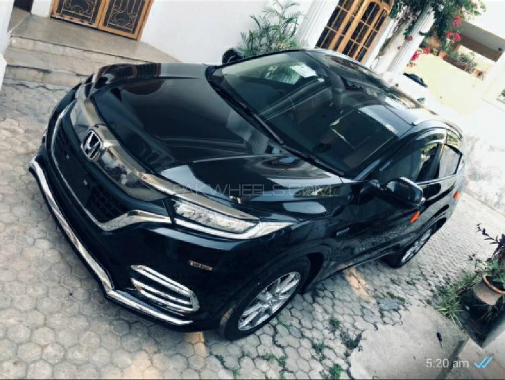 Honda Vezel Hybrid Rs Honda Sensing 18 For Sale In Islamabad Pakwheels