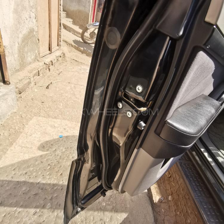 ٹویوٹا سرف 2004 for Sale in ڈیرہ غازی خان ٹویوٹا سرف 2004 for Sale in ڈیرہ غازی خان Image-5