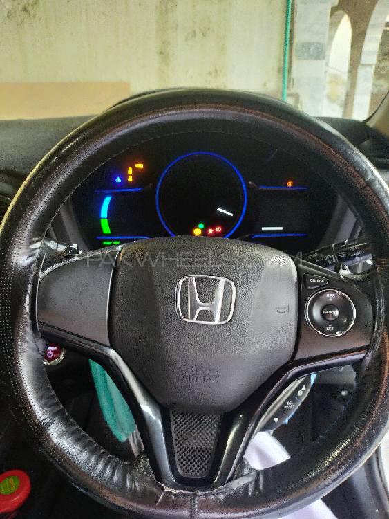 Honda Vezel 2014 for Sale in Nowshera cantt Honda Vezel 2014 for Sale in Nowshera cantt Image-7