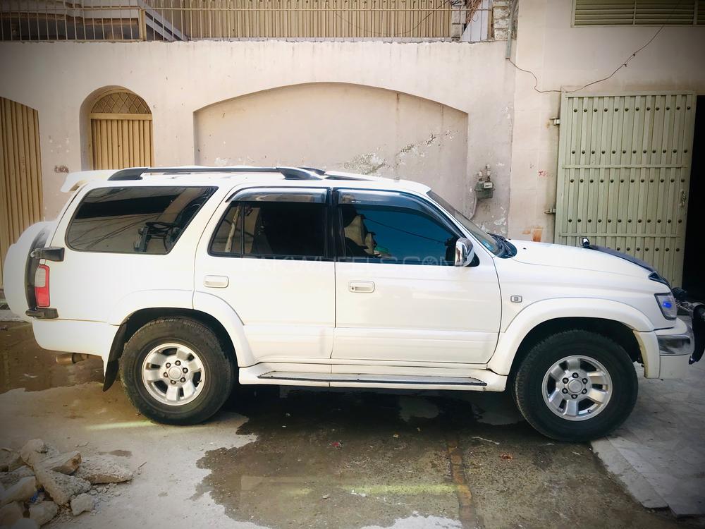Toyota Surf 2000 for Sale in Peshawar Image-1