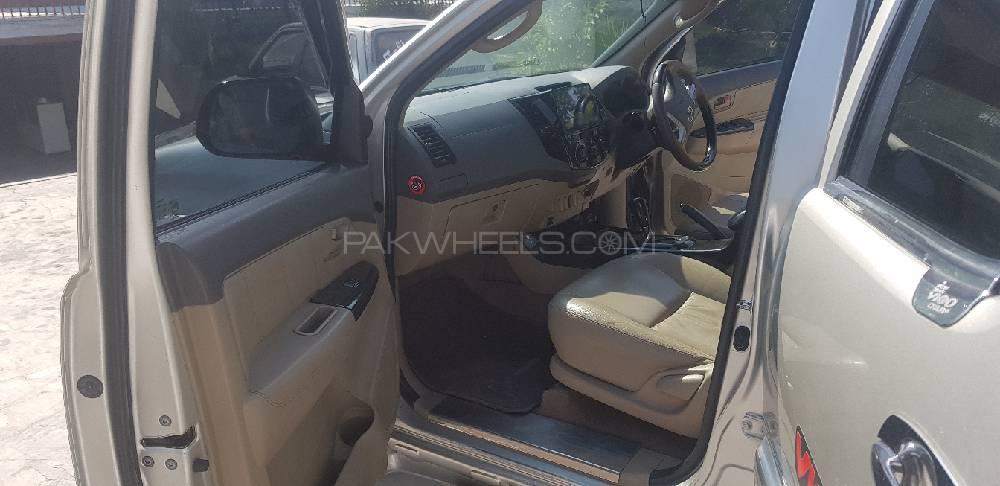 Toyota Hilux 2012 for Sale in Peshawar Toyota Hilux 2012 for Sale in Peshawar Image-14