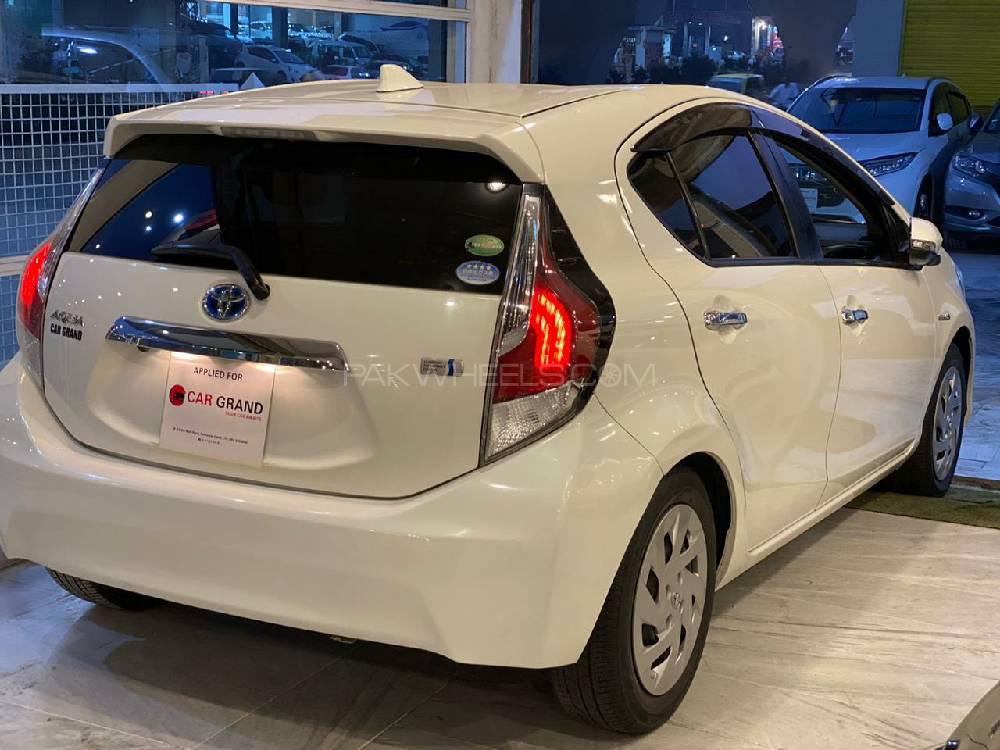 Toyota Aqua 2017 for Sale in Peshawar Toyota Aqua 2017 for Sale in Peshawar Image-7