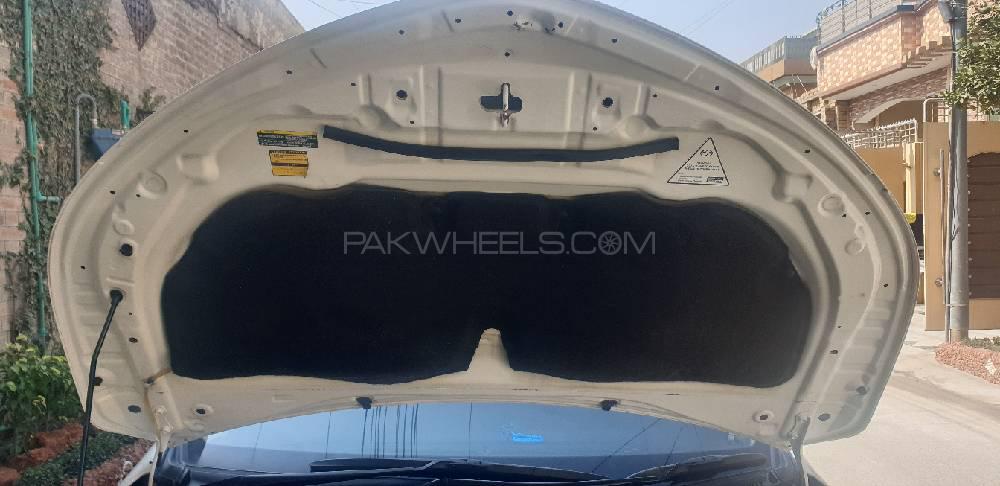 Toyota Corolla 2016 for Sale in Peshawar Toyota Corolla 2016 for Sale in Peshawar Image-11