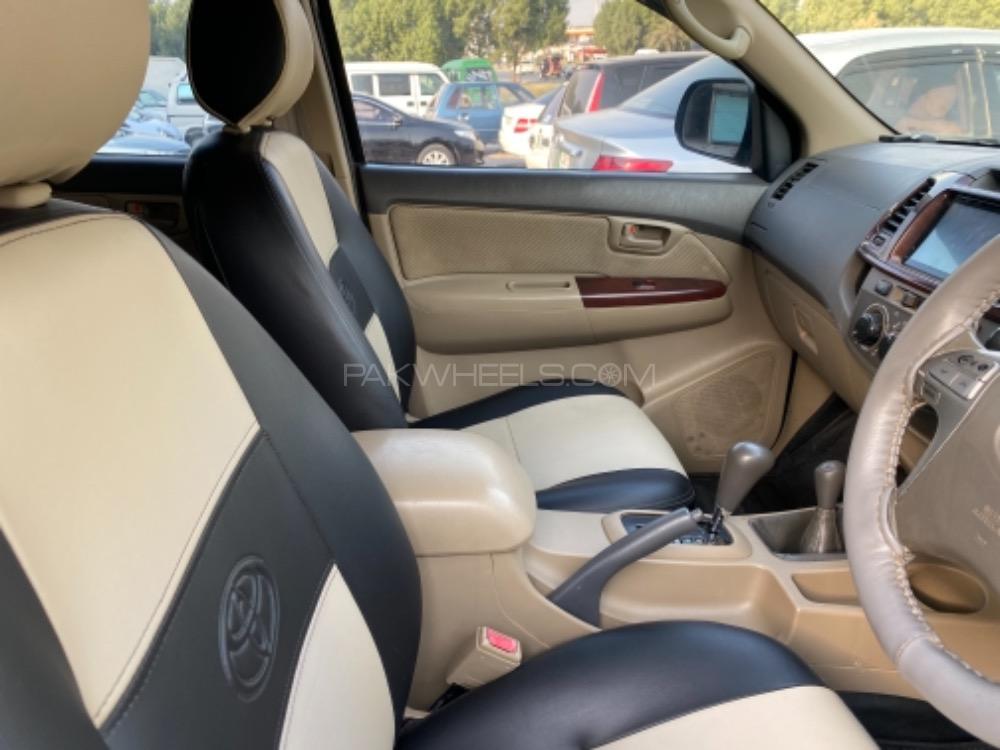 Toyota Hilux 2013 for Sale in Gujranwala Toyota Hilux 2013 for Sale in Gujranwala Image-4