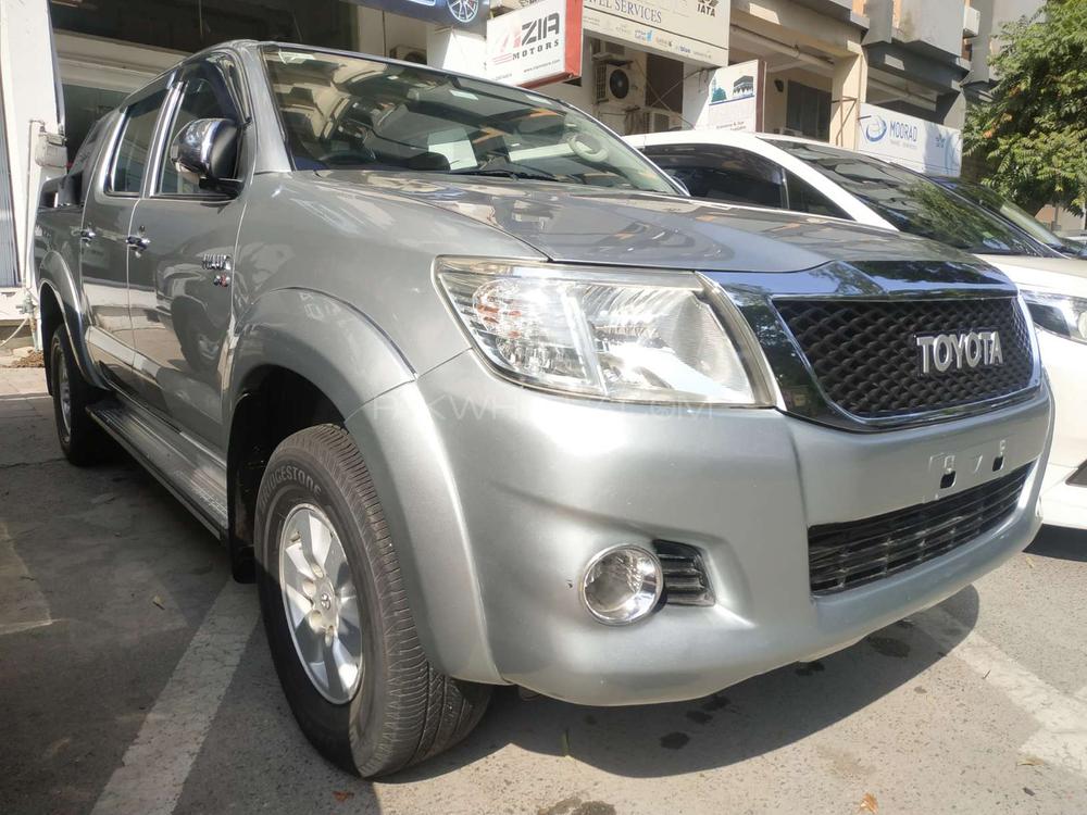 Toyota Hilux 2012 for Sale in Islamabad Image-1