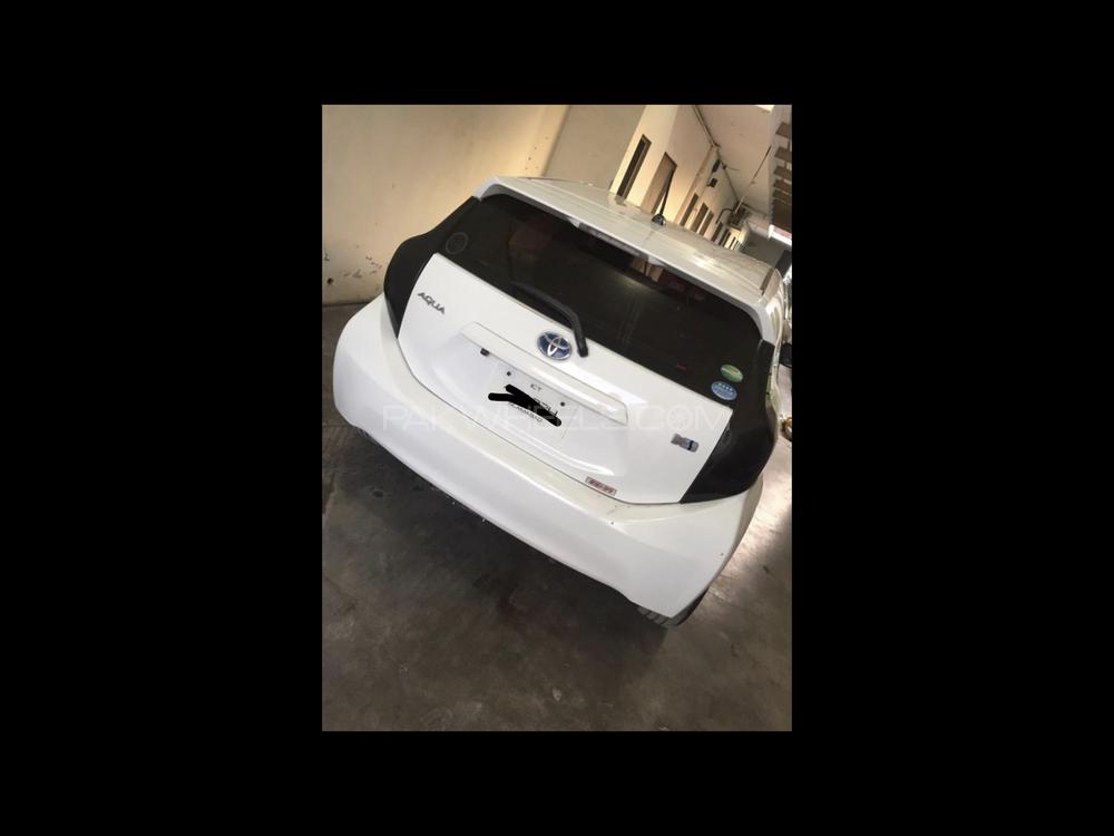 ٹویوٹا اکوا 2012 for Sale in سیالکوٹ Image-1