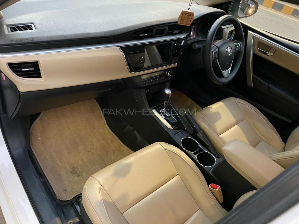 Toyota Corolla 2016 for Sale in Karachi Toyota Corolla 2016 for Sale in Karachi Image-9