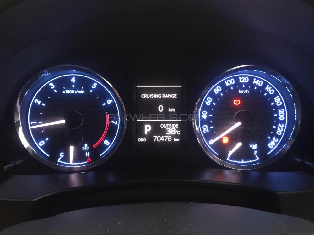 Toyota Corolla 2015 for Sale in Lahore Toyota Corolla 2015 for Sale in Lahore Image-4