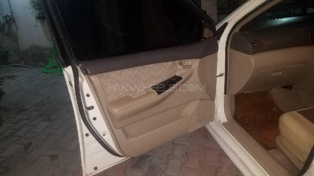 Toyota Corolla 2004 for Sale in Peshawar Image-1