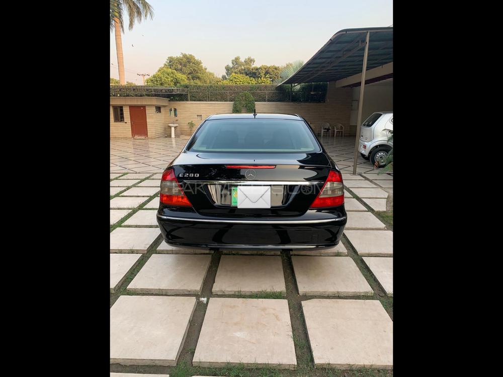 Mercedes Benz E Class 2006 for Sale in Lahore Mercedes Benz E Class 2006 for Sale in Lahore Image-4
